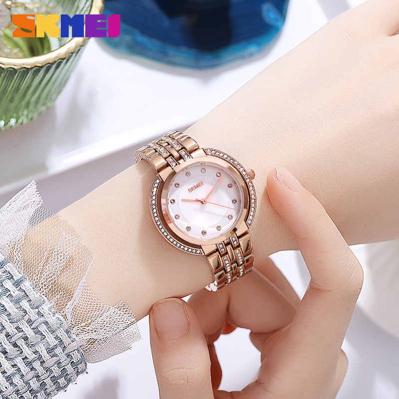 Womens Bracelet Quartz Watches - Luxury Watch Display 评论和价格